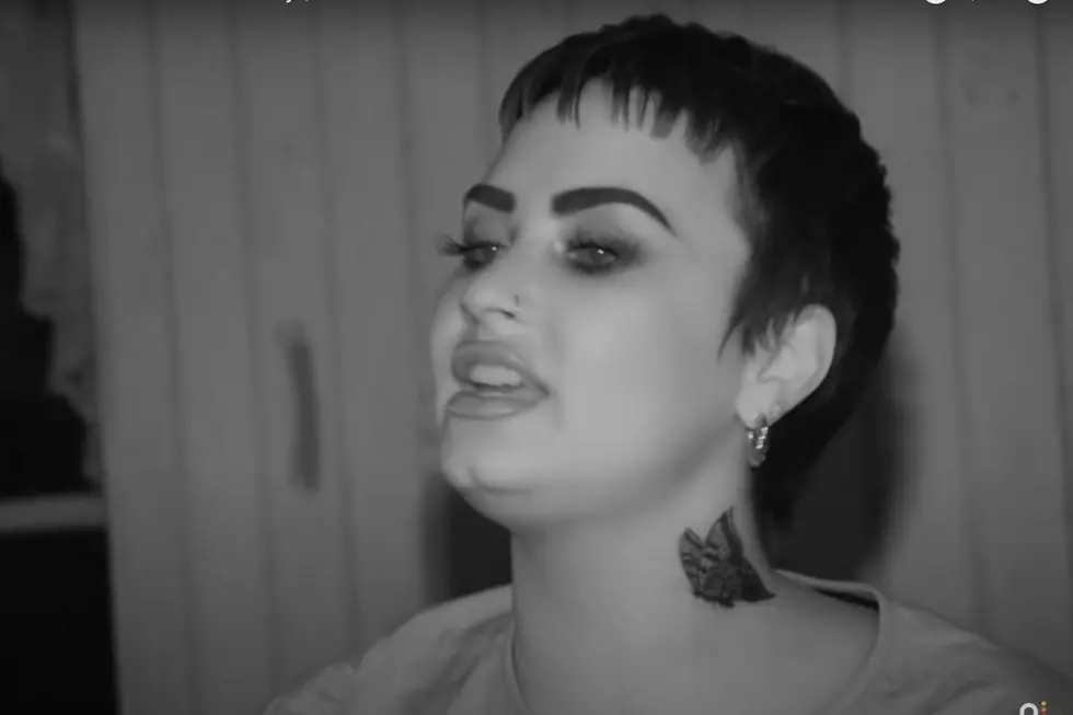 Demi Lovato Serenades a Ghost and Gets a ‘Standing Ovation’ From Them