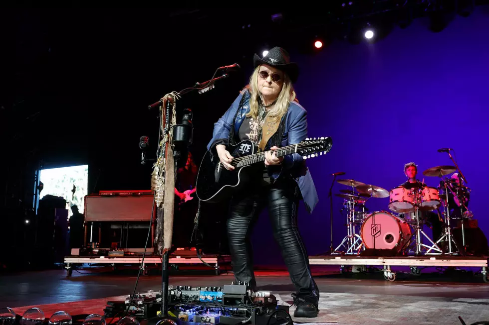 ROAD TRIP-Melissa Etheridge Will Play A Free Concert At L.L. Bean