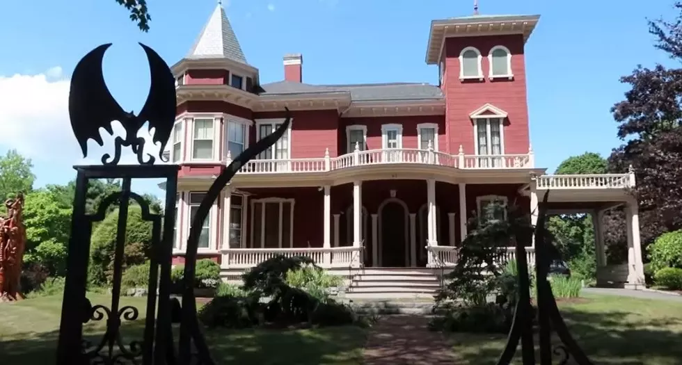 Don’t Bother Trick-Or-Treating At Stephen King’s House